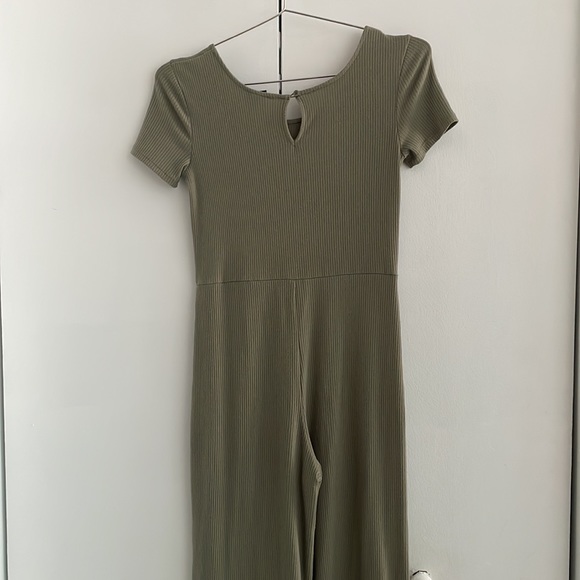 Green T-Shirt Jumpsuit - Picture 5 of 6